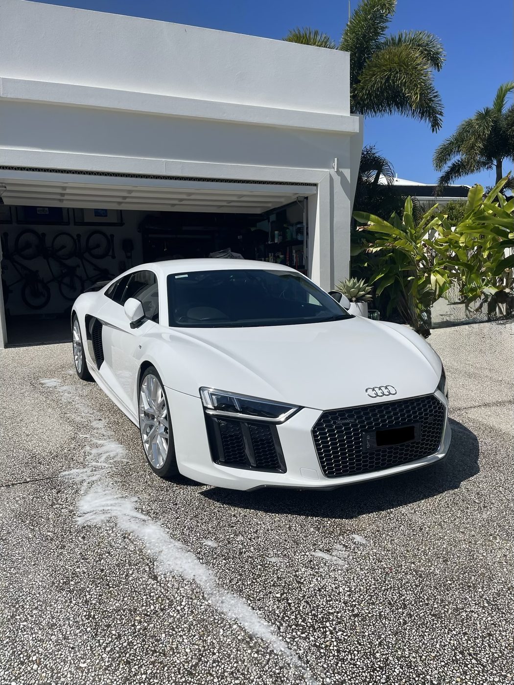 White Audi R8 after a mobile exterior detail